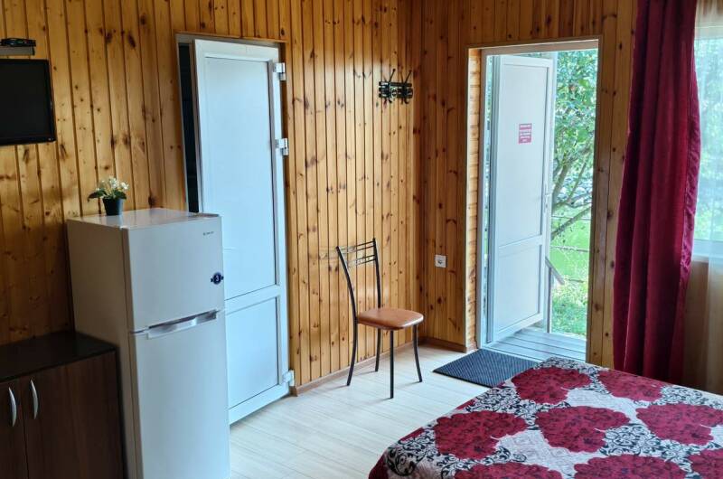 Стандарт 2х/м с террасой на озеро 25 м²