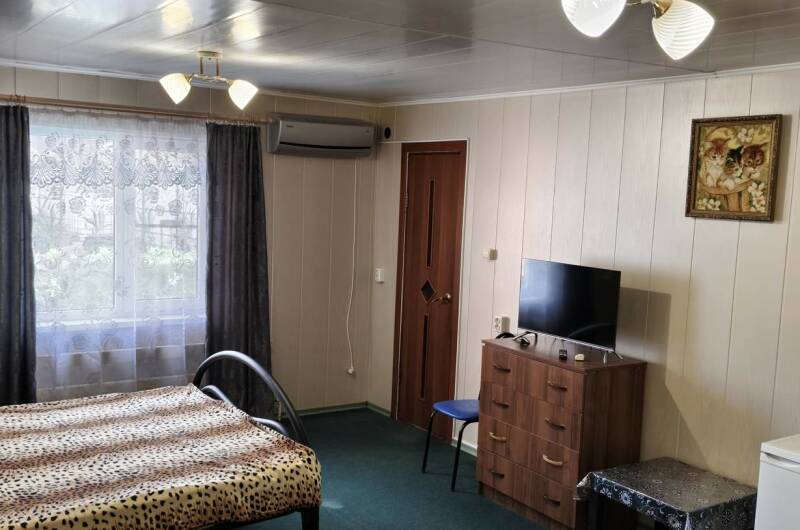 Номер «Стандарт» 28 м² 3х. м
