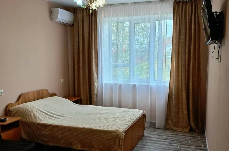 Отдельный большой дом