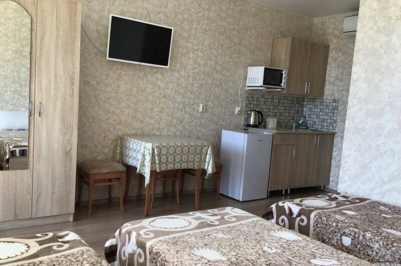 Трёхместный номер Студия