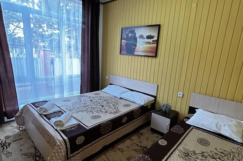Трехместный с удобствами