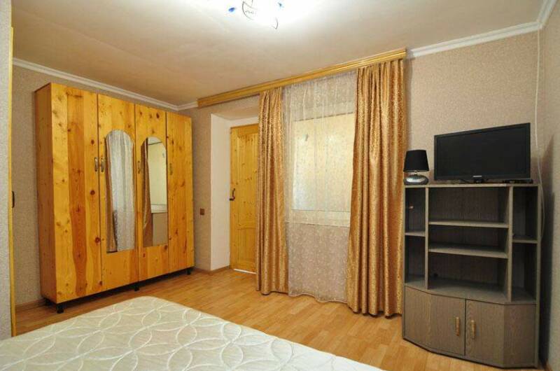 Номер двухкомнатный с кухней на 4 чел