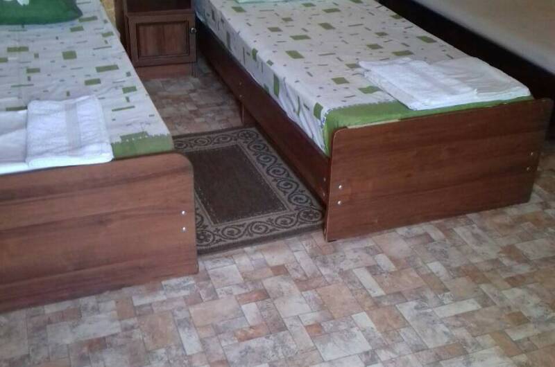 Индивидуальный деревянный домик с удобствами