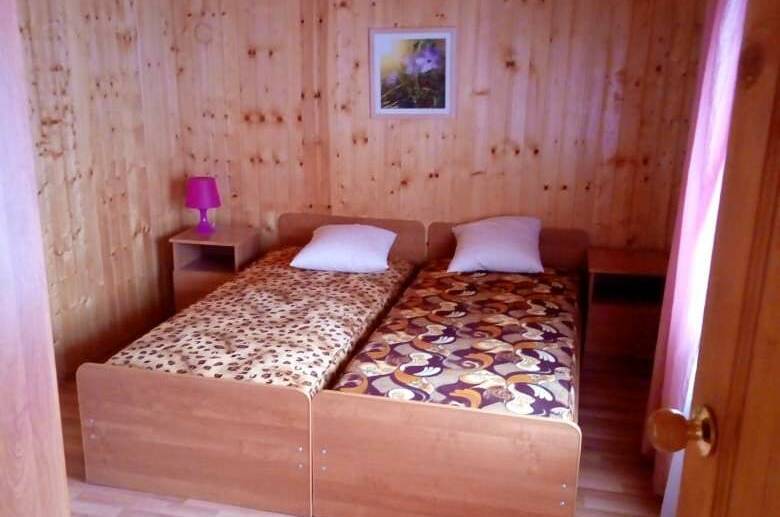 Двухкомнатный номер с удобствами и кухней