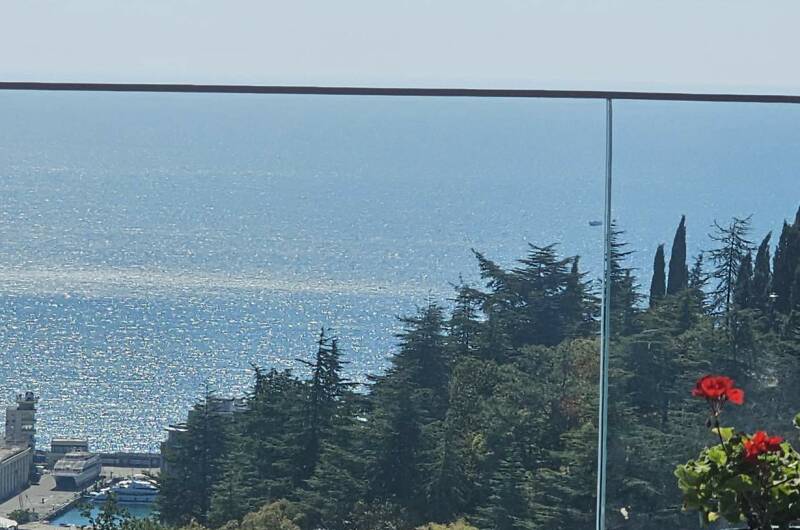Апартаменты на 3 этаже с прямым видом на море 205
