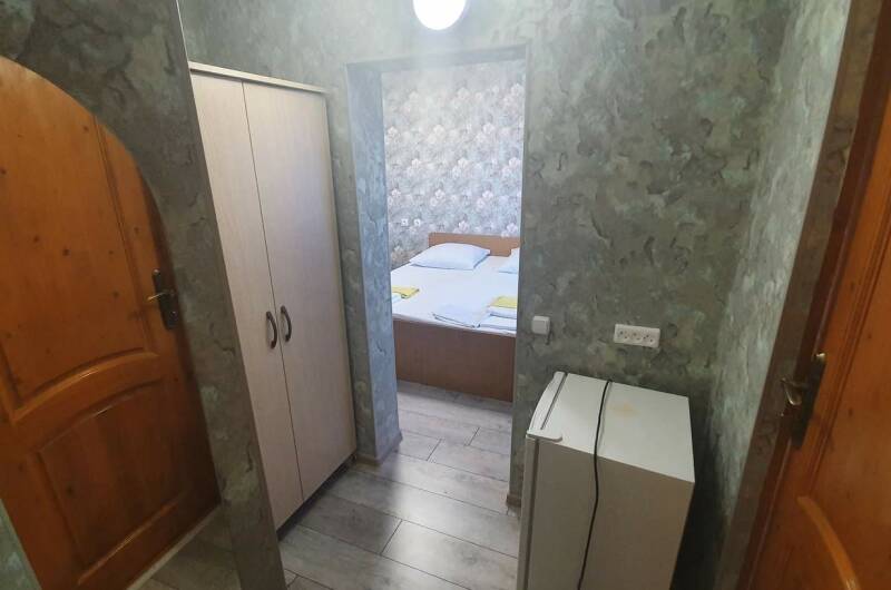 Трехмемтный без балкона