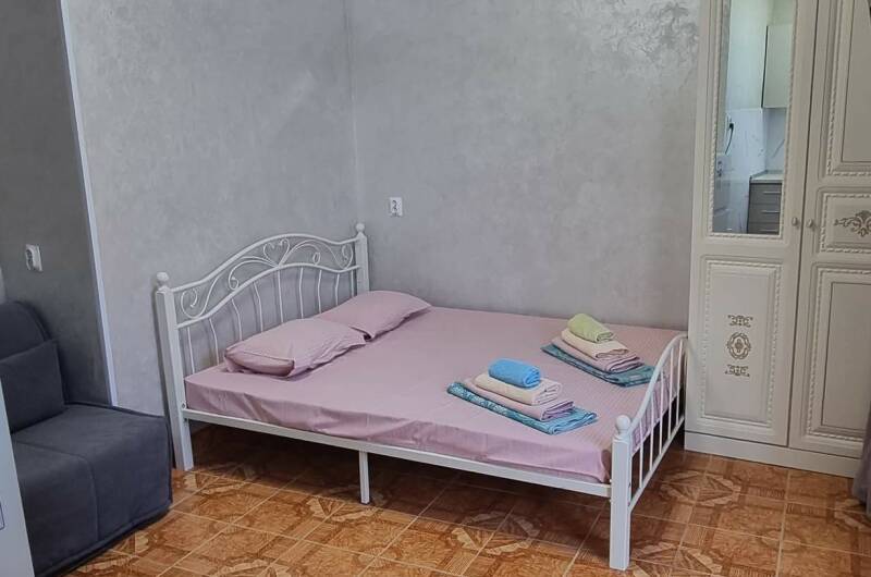 Студия с кухней