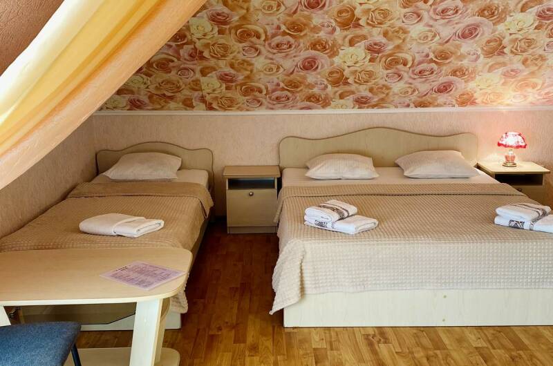 Трехместный «Мансарда» с балконом