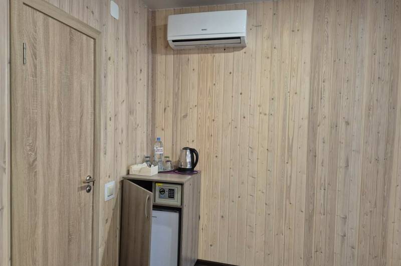 Номер котеджного типа с бассейном