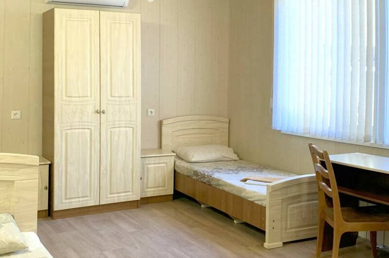 Четырехместный номер-эконом с отдельными кроватями