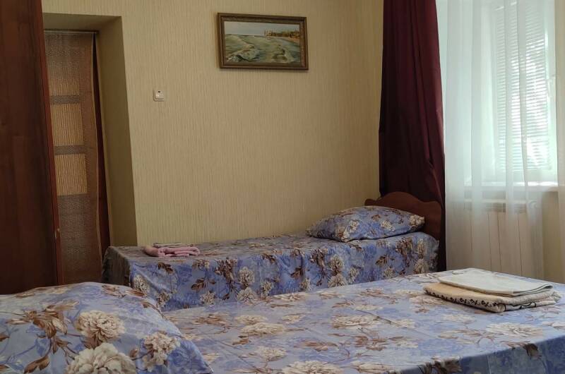 Комната"СТАНДАРТ" 3Х. МЕСТ. N8. 1 ЭТАЖ