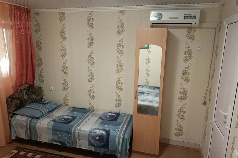 Трехместная комната с удобствами