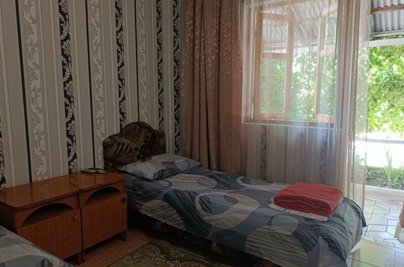 Трехместная комната с общими удобствами