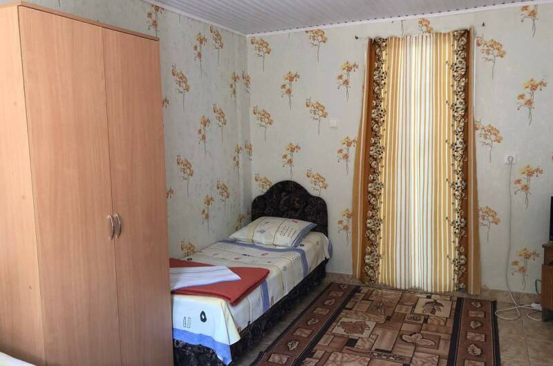Четырехместная комната с общими удобствами