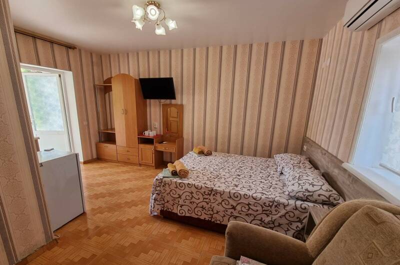 Номера 2х−3х местные
