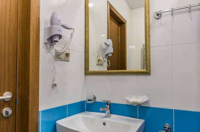 Семейный номер с балконом и видом на море (пит)