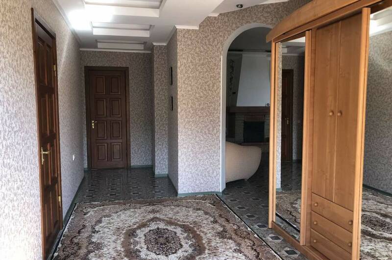 Апартаменты трехкомнатные