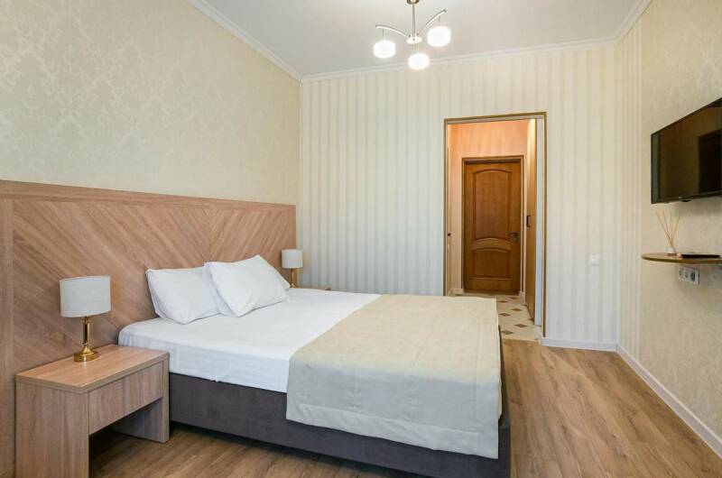 Комфорт, трехэтажный корпус