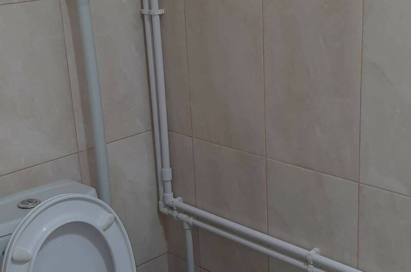 Трехместный номер с удобствами (кухня на этаже)