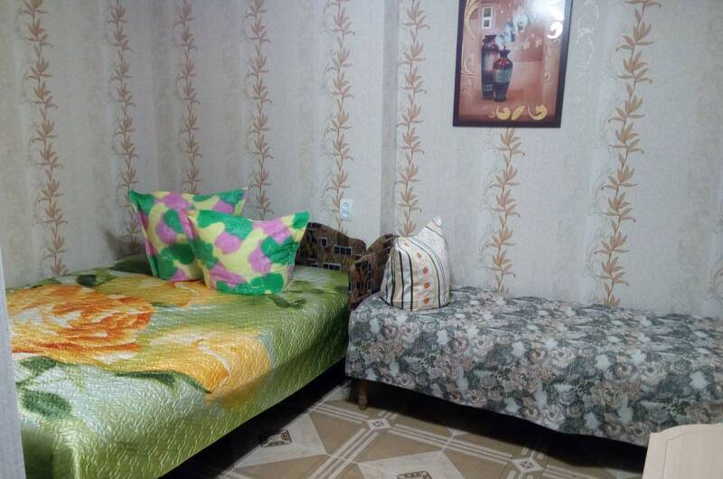 Трёхместный номер с удобствами