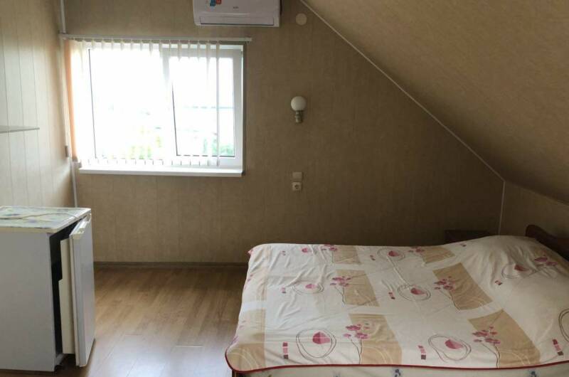 2-х комнатный номер на мансарде с удобствами