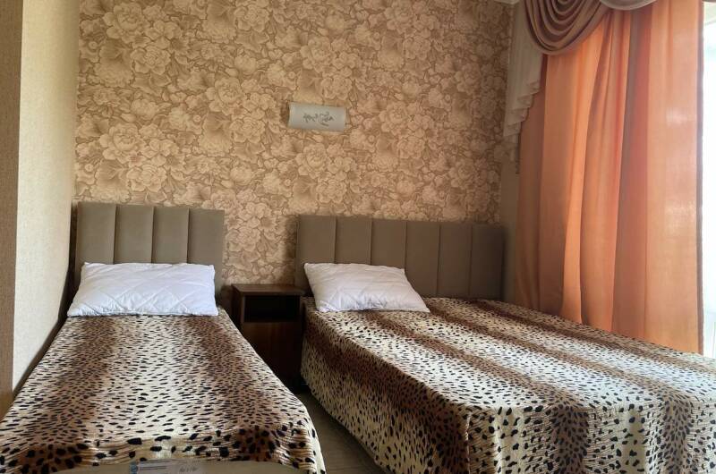 Четырех местный с балконом
