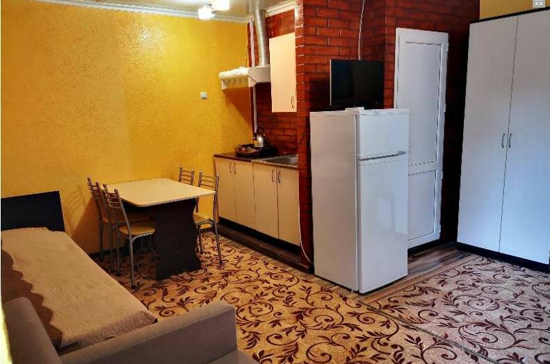 4-х местная студия с кухней в номере