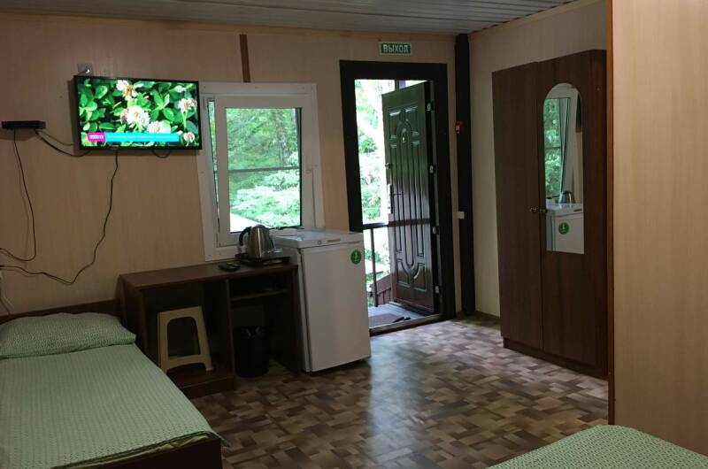 Трехместный номер с кроватями, 2 ЭТАЖ, без балкона