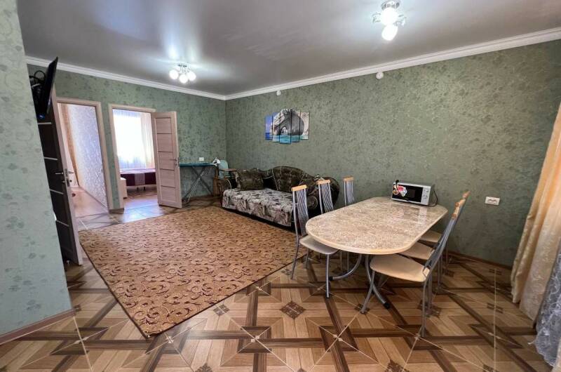 Большой номер на 6 человек