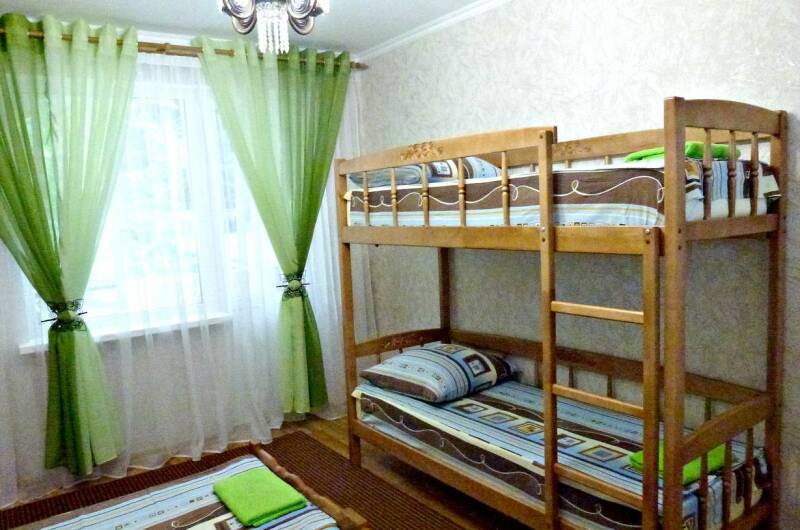 Четырехместный номер с балконом