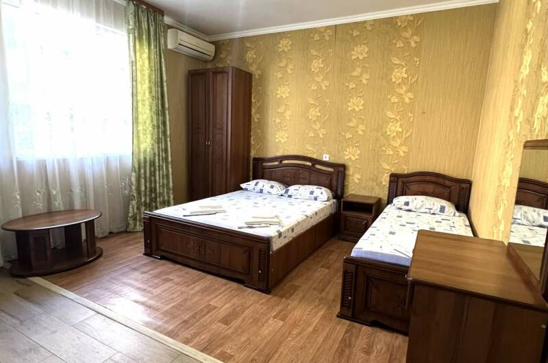 Трехместный номер с удобствами 2 этаж