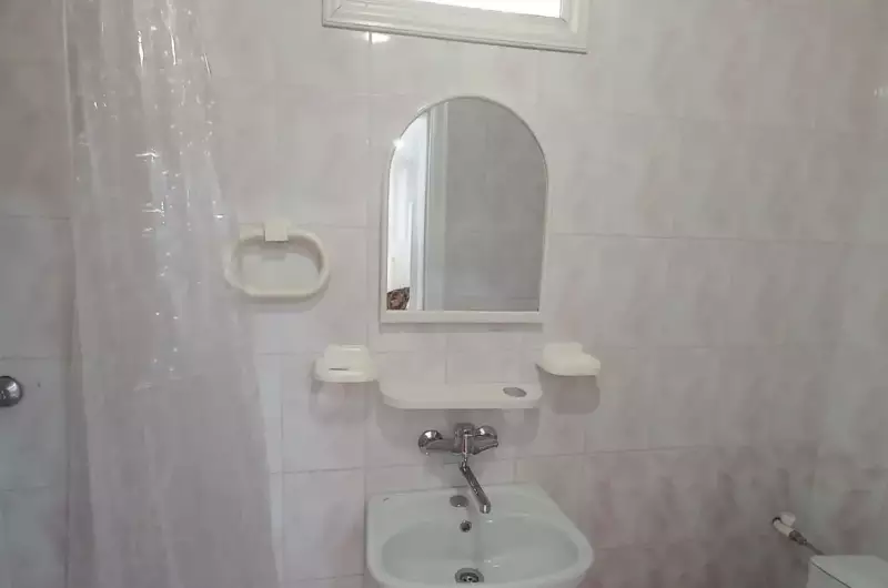 Трехместный номер с удобствами