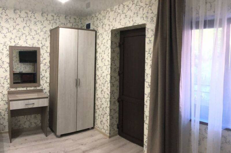 Трехместный (балкон на три номера)