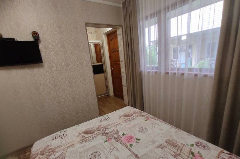 Четырёхместный с двухъярусной кроватью
