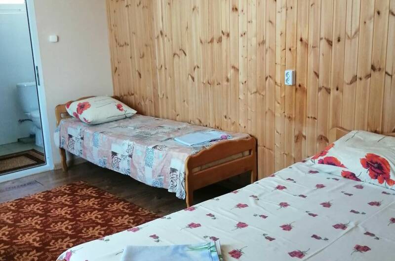 № 209 с удобствами. 3х местный. Корпус 2