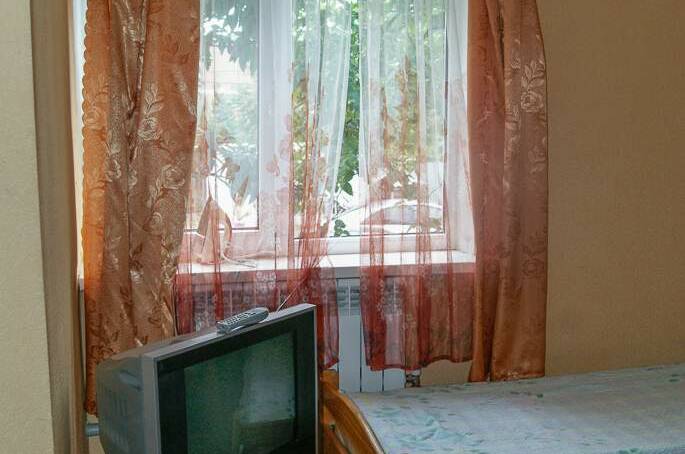 3-х местный с удобствами и кухней