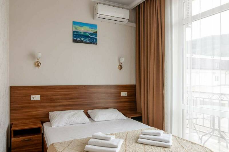 Двух местный с балконом