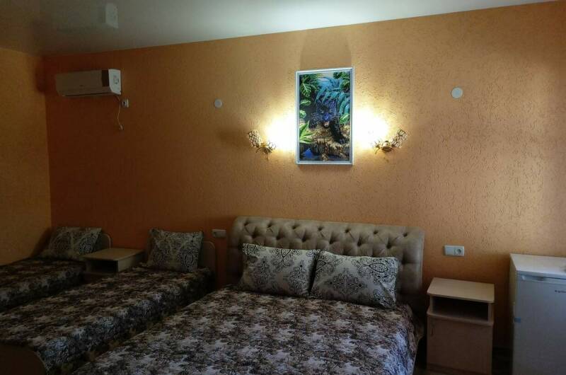 «Люкс» 1-комнатный 4-х местный с большой кроватью