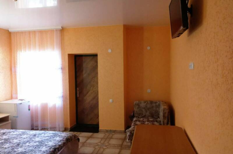 «Люкс» 1-комнатный 4-х местный с большой кроватью