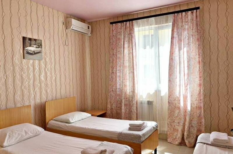 Комната на троих с удобствами