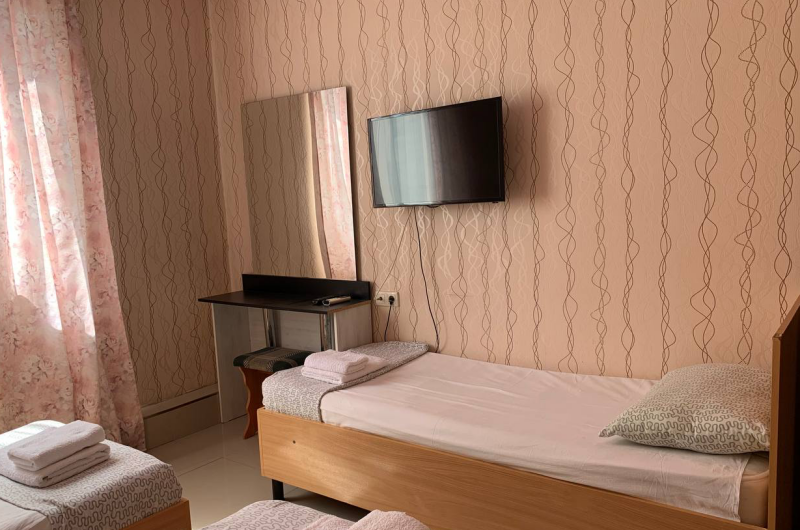 Комната на троих с удобствами