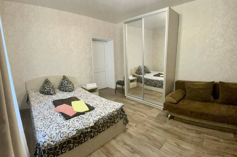 Трёхкомнатный с отдельным входом