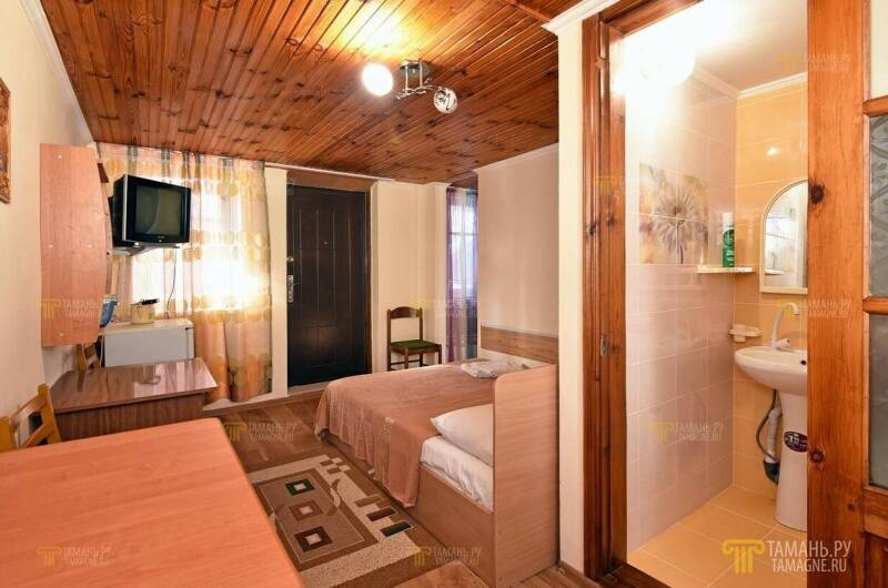 Двухкомнатный пятиместный номер (№ 7)