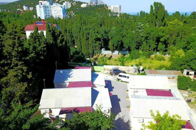 Трехместный Коттедж