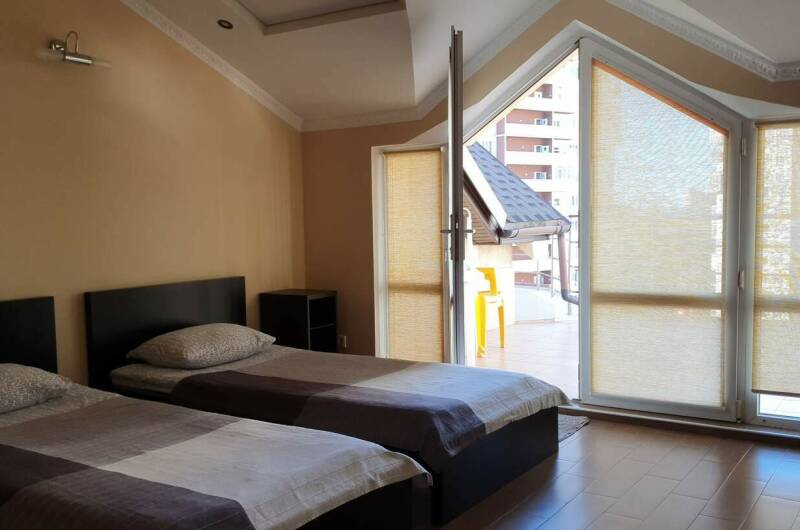 Двухместный номер с раздельными кроватями № 8