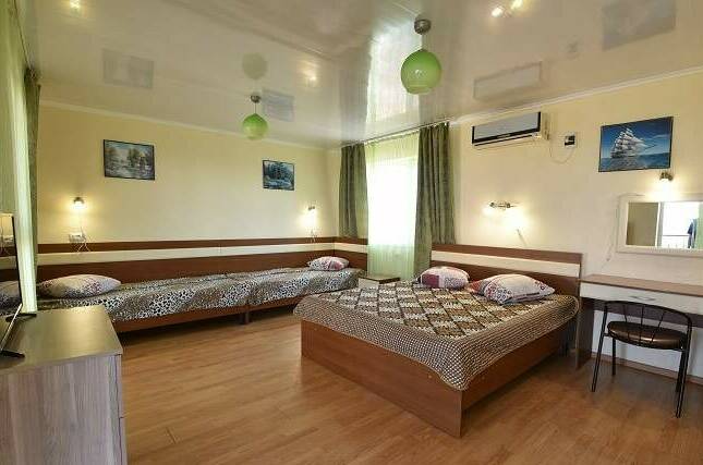 Четырехместный номер с видом на море