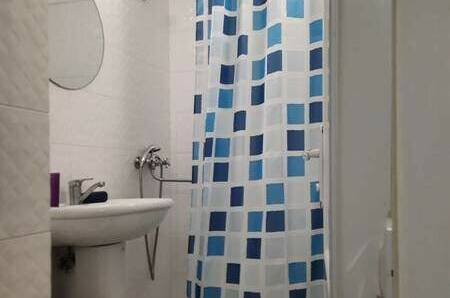 Трёхместный номер с балконом