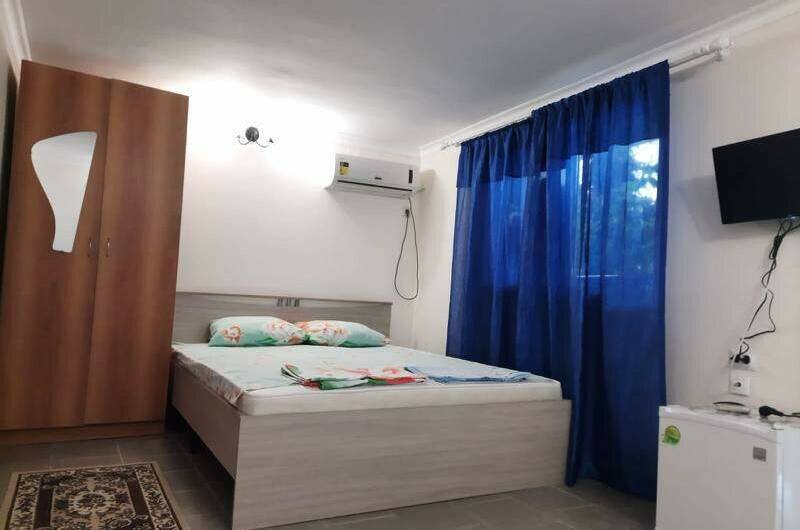 Трёхместный номер с балконом