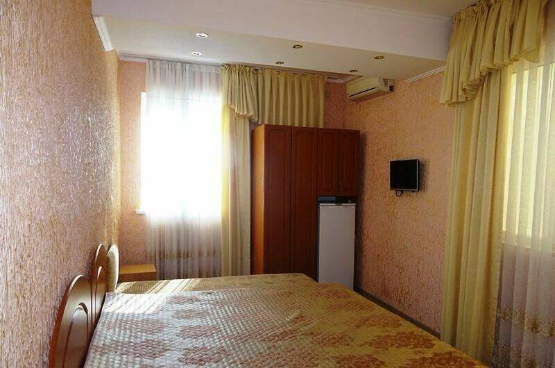 Трехместный номер без балкона с видом на море