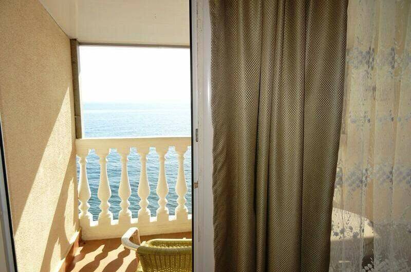 Четырехместный номер с балконом и видом на море